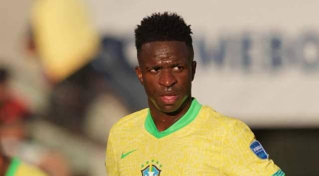 六台记者：阿诺德基本无缘2025年剩余比赛（六台记者称：阿诺德大概率无缘2025年余下比赛）