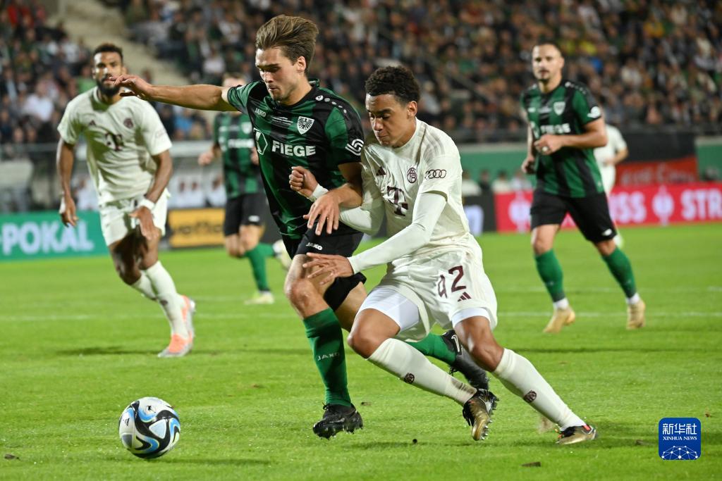 精彩，皇马女足前锋琳达-凯塞多打入一记马拉多纳式进球（惊艳！皇马女足前锋琳达-凯塞多上演马拉多纳式破门）