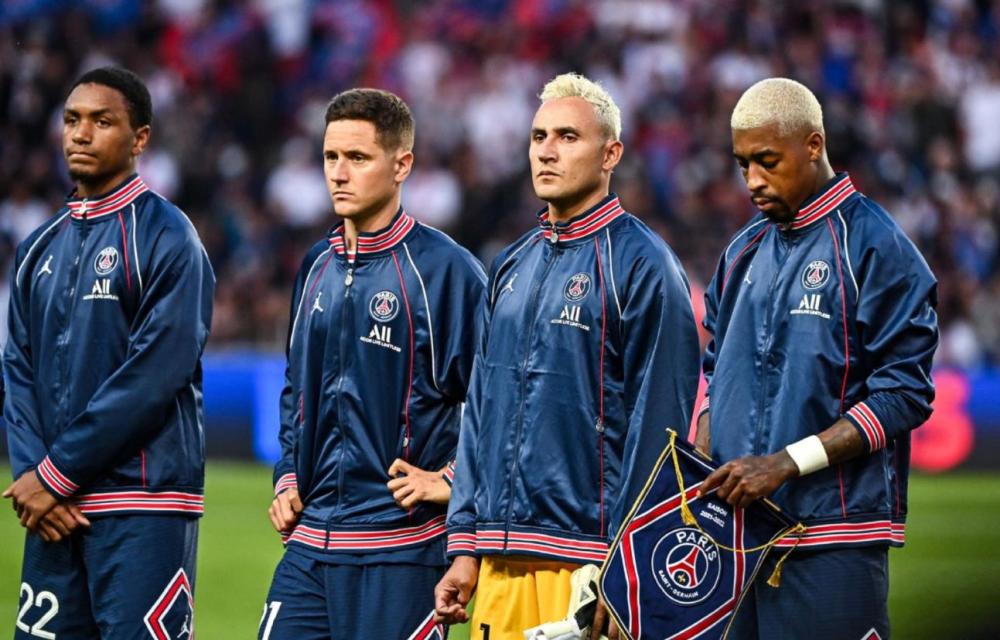 泰山93届5将指望不上了，张弛+郑铮参加教练培训班 无缘国字号后卫（泰山93梯队五将难再倚重，张弛、郑铮转入教练培训，无缘国字号后防）