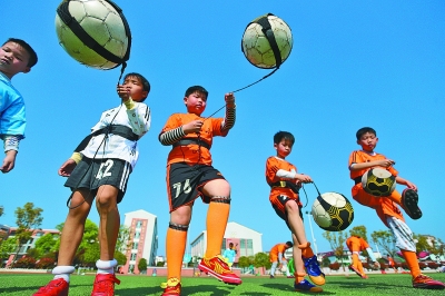 杰威：赢球就是赢球，无论赢得难看还是漂亮我们都会接受（杰威：结果为王，赢得漂亮与否都照单全收）