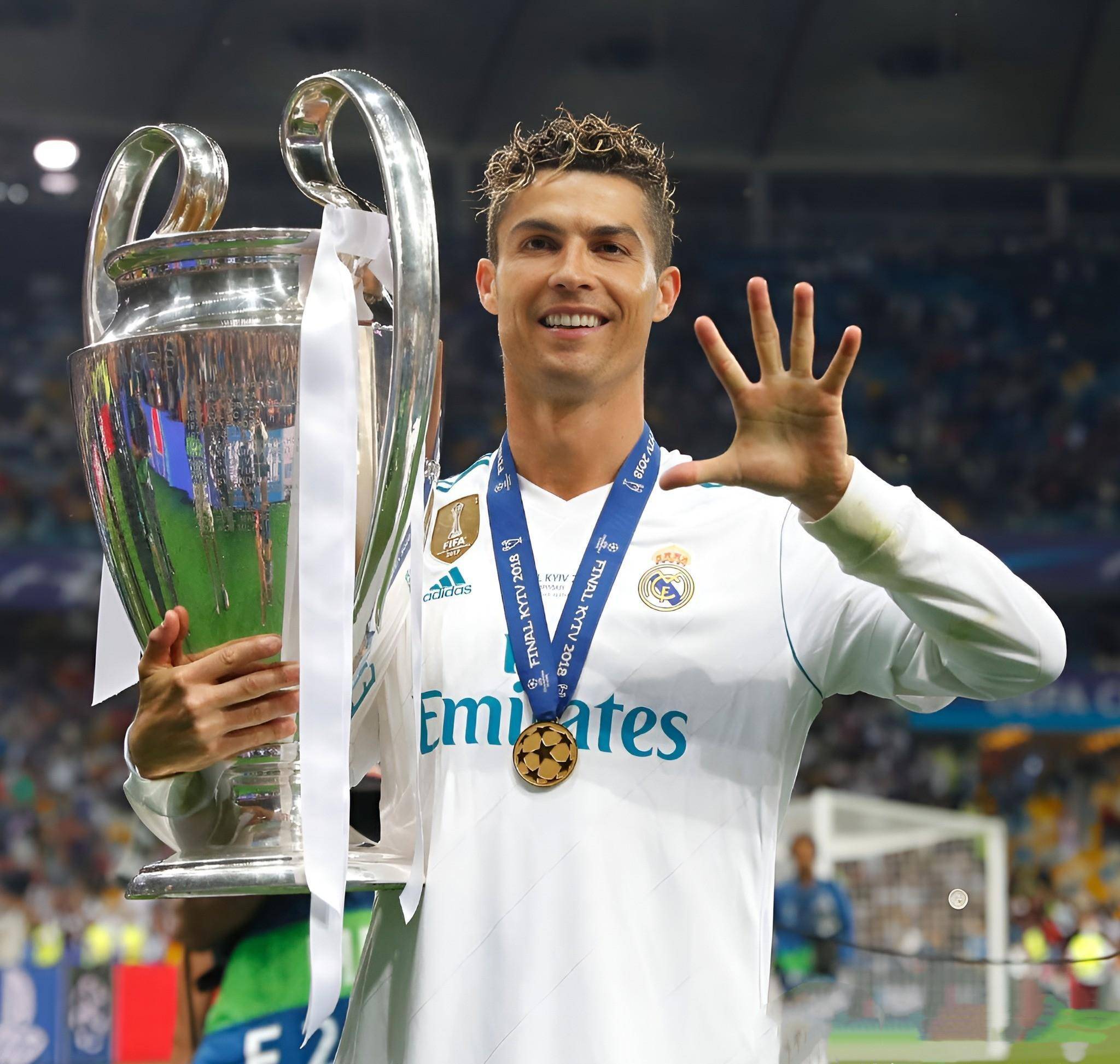 波兰媒体：在得知巴萨的决定前，莱万不会与其他俱乐部谈判（波媒：在明确巴萨决定前，莱万不与其他球队谈判）