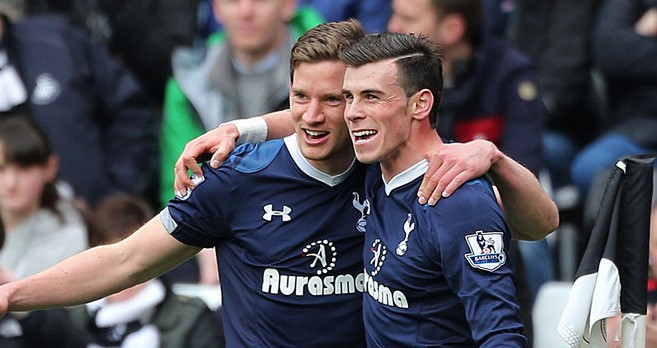 姆巴佩速度突破 防线全面告急（姆巴佩闪电突进 后防线告急）