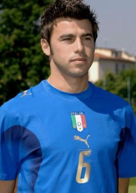 德转本赛季全球主场场均上座TOP25：多特拜仁前二，英博第19（德转盘点本季全球主场场均上座人数TOP25：多特、拜仁包揽前二，英博第19）