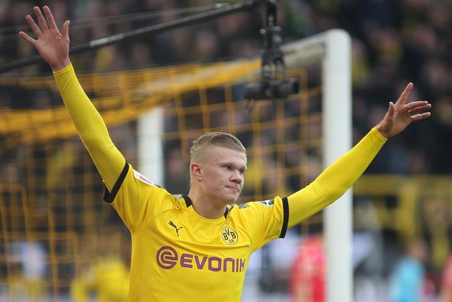 意媒：国米和米兰想签马里奥-希拉，拉齐奥给球员估价3500万（意媒：国米、米兰有意引进马里奥-希拉，拉齐奥为其标价3500万）