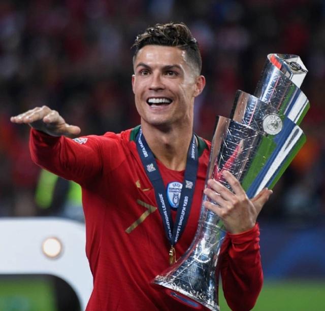 本国媒体：谢什科已经决定加盟纽卡，转会费预计约为7000万欧（本土媒体：谢什科将投纽卡，转会费或达7000万欧元）