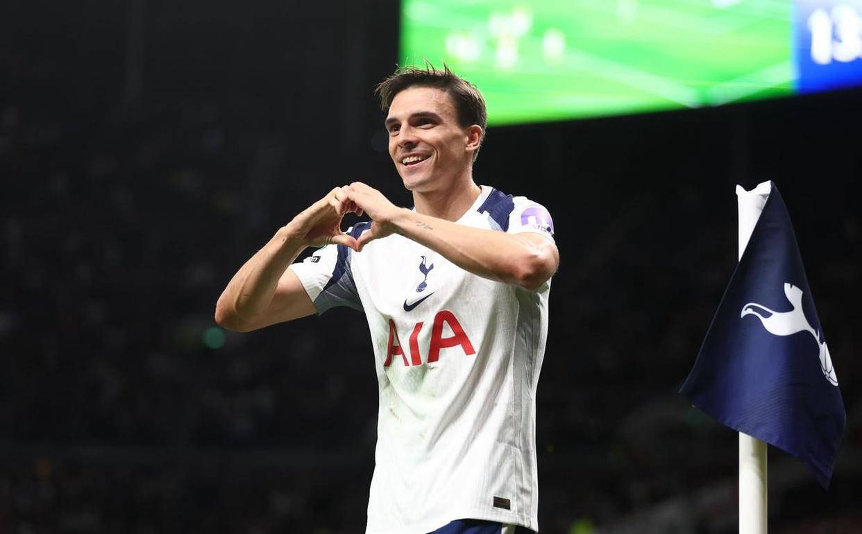 TA：因与阿隆索关系紧张，维尼修斯上月底告知老佛爷不想续约（TA：因与阿隆索关系不佳，维尼修斯上月底已告知弗洛伦蒂诺无意续约）