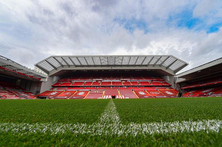 埃弗顿遭遇三连败，莫耶斯：对阵曼联我希望球员们做出回应（埃弗顿三连败，莫耶斯：战曼联必须给出回应）