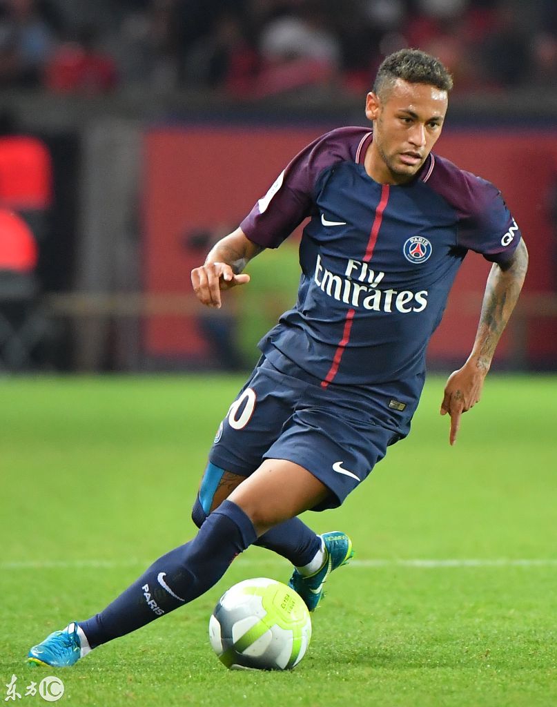 最后连失绝平三分！贺希宁19中9空砍21+8+8 三分6中0（末段连失追平三分！贺希宁19投9中空砍21+8+8，三分6投0中）